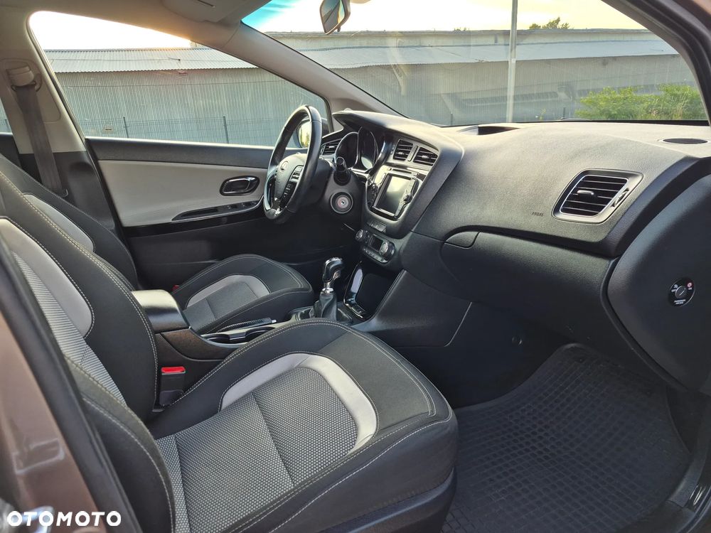 Kia Ceed 1.6 GDI L Business Line - 16