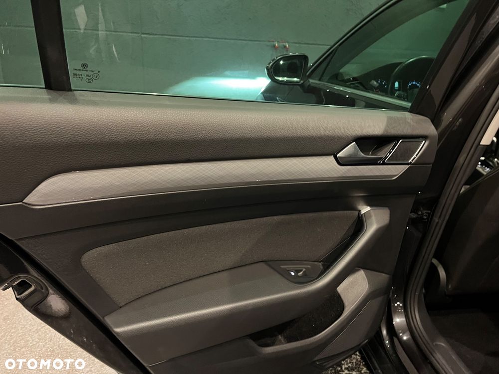 Volkswagen Passat Variant 1.5 TSI EVO Business DSG - 31