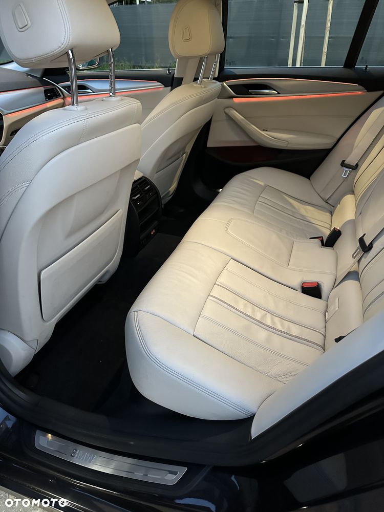 BMW Seria 5 520d Luxury Line - 10