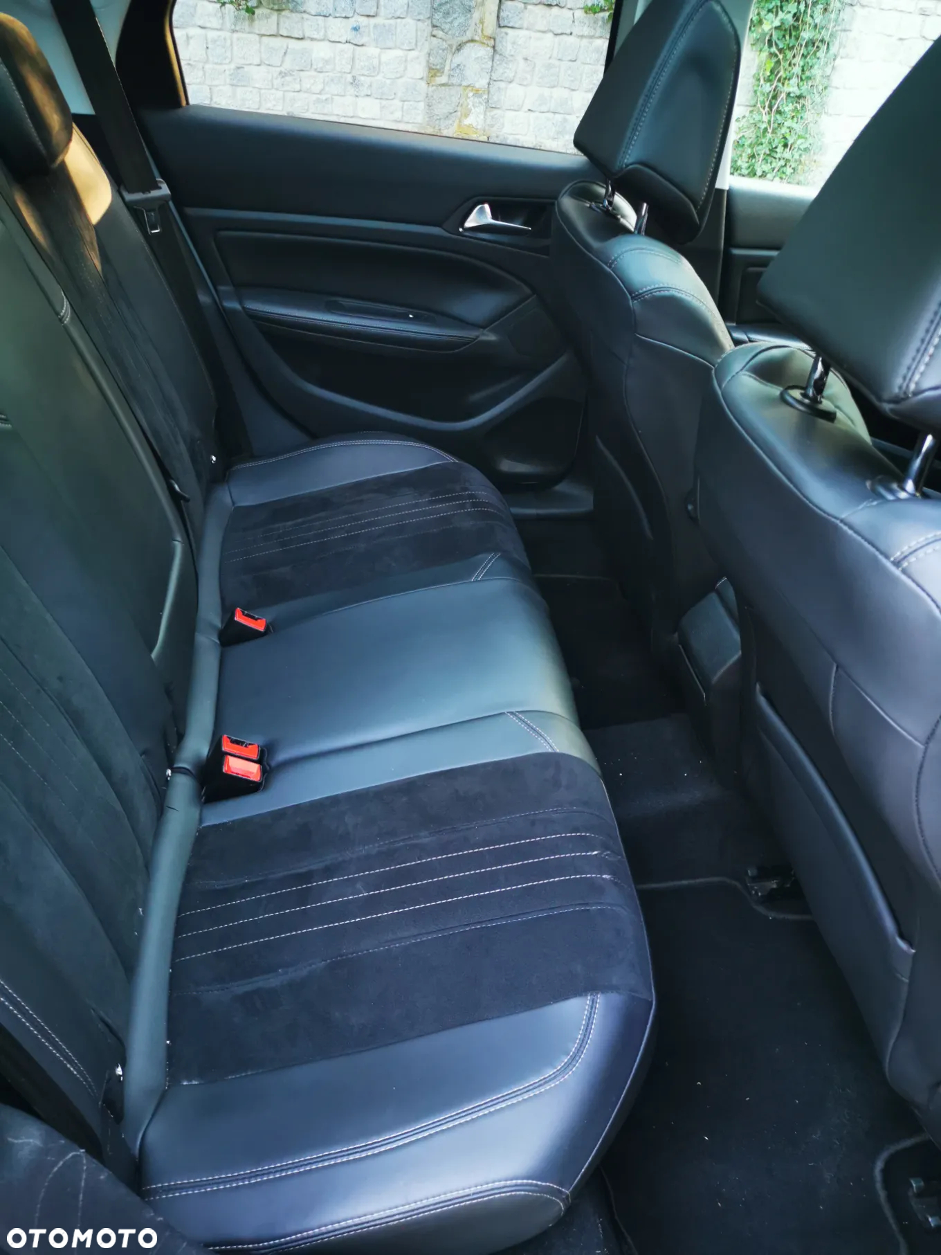 Peugeot 308 1.2 PureTech Allure S&S EAT6 - 8