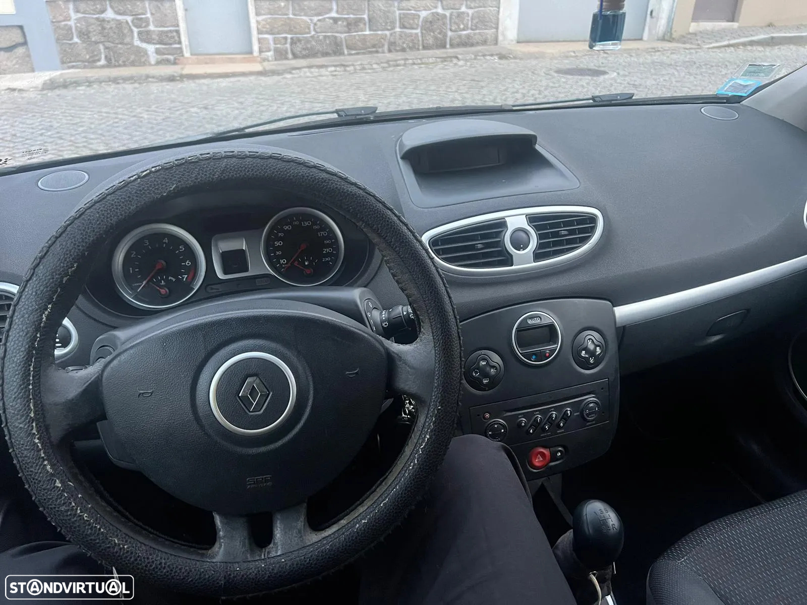 Renault Clio 1.2 16V Dynamique - 30