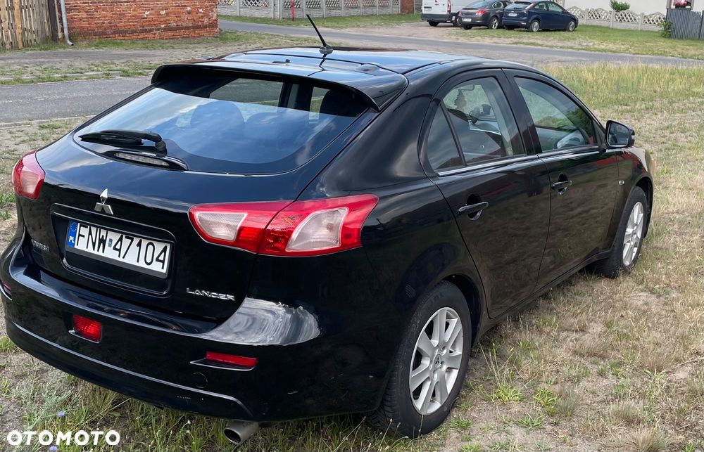 Mitsubishi Lancer - 9