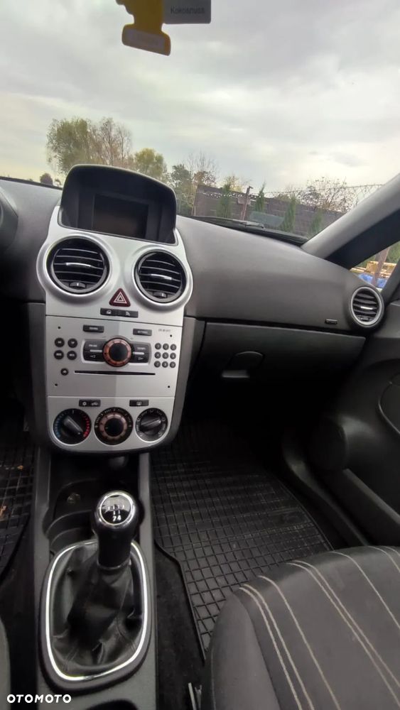 Opel Corsa ver-1-3-cdti-cosmo - 5
