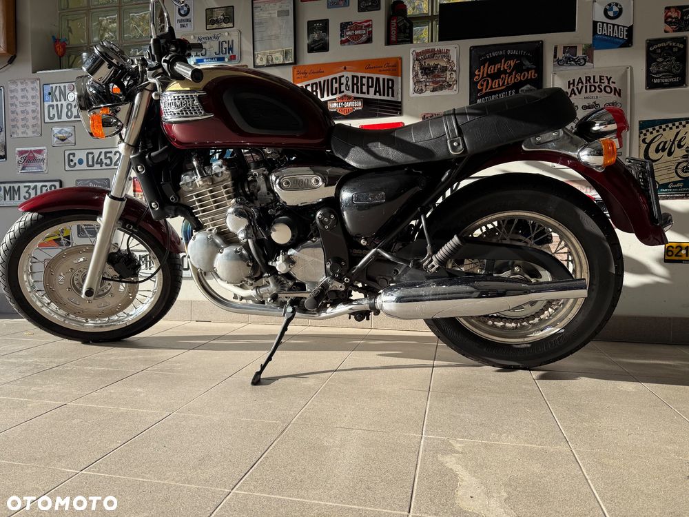 Triumph Thunderbird - 9