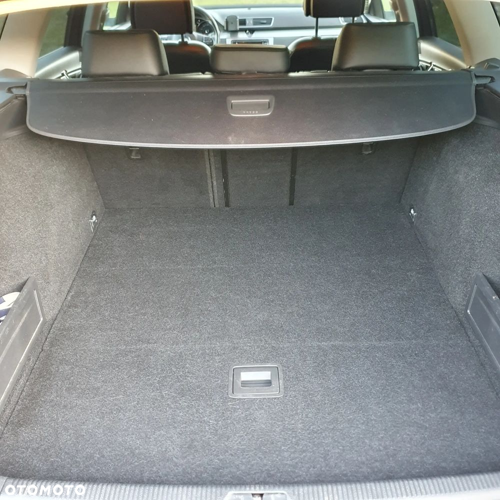Volkswagen Passat 2.0 TDI Highline DSG - 28
