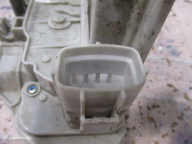 Fecho 51926059 51926060 LANCIA YPSILON 2014 1.2 69CV 5P BRANCO TE 4 PINOS - 4