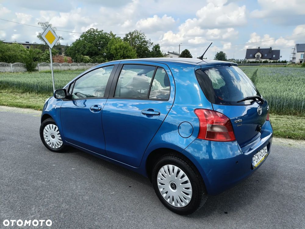 Toyota Yaris 1.3 VVT-i Travel - 3