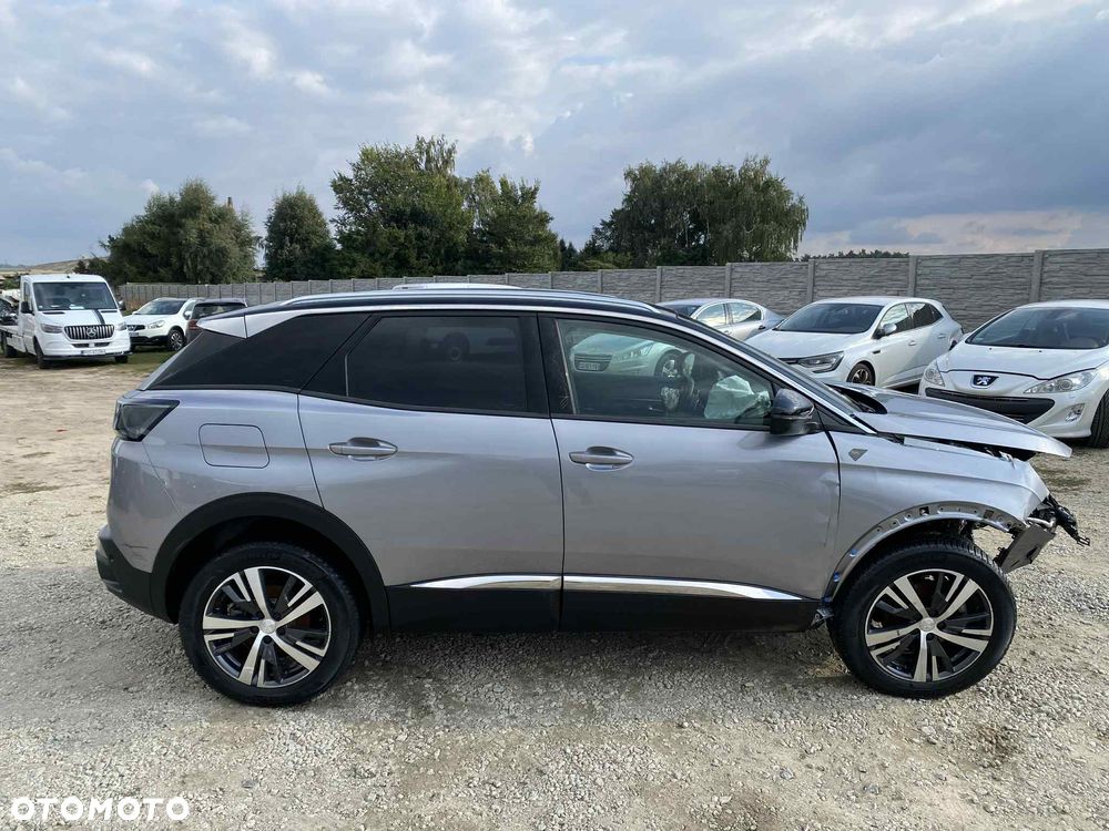 Peugeot 3008 PureTech 130 Stop & Start GPF EAT8 Allure - 32