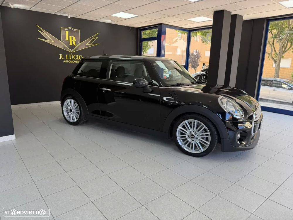 MINI 3 Portas Cooper D - 22