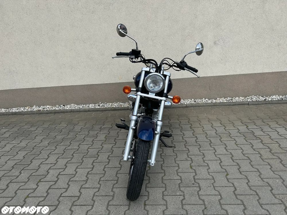 Suzuki Intruder - 31