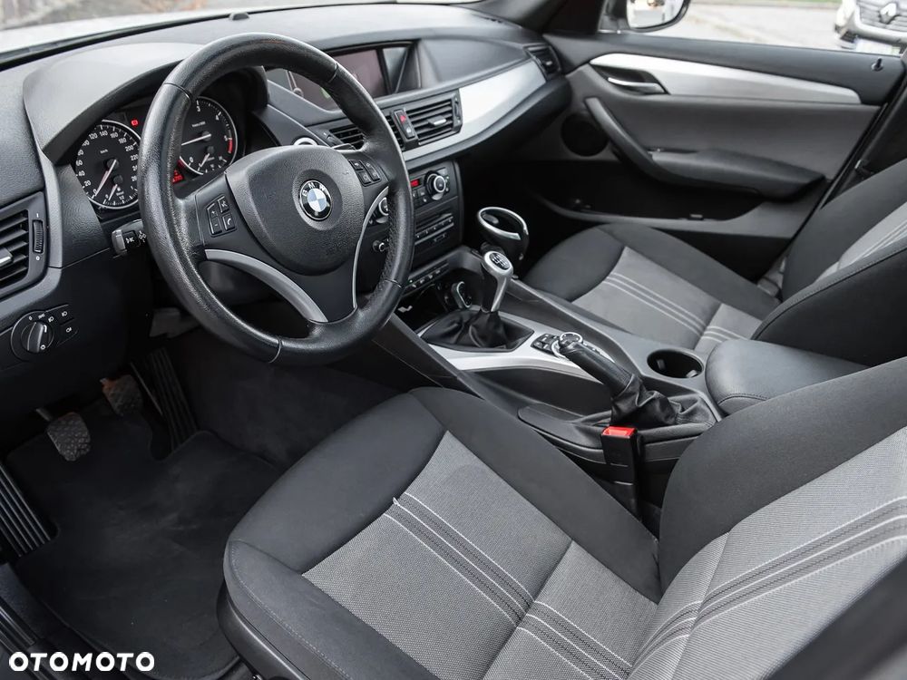 BMW X1 xDrive18d xLine - 15