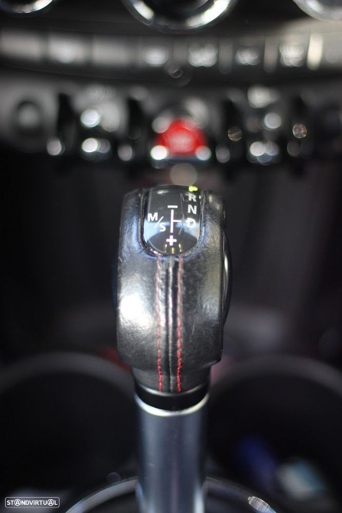 MINI 5 Portas Cooper SD Auto Desportiva - 14