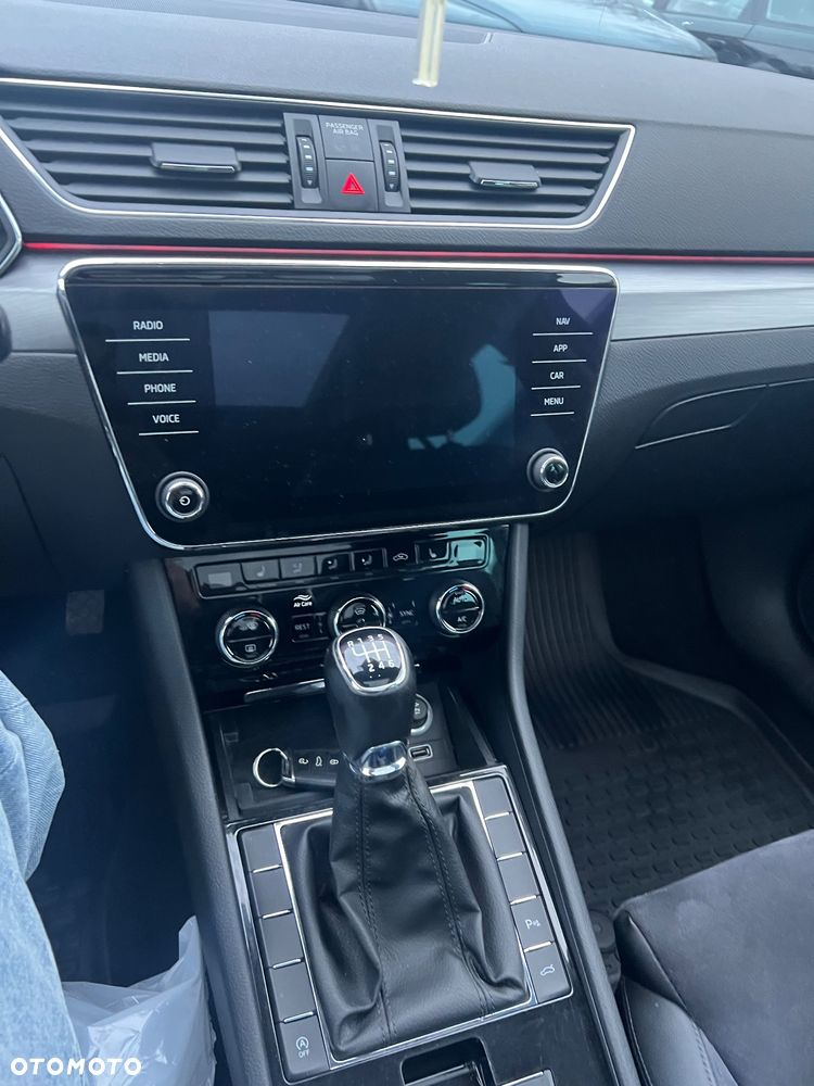 Skoda Superb 2.0 TDI Ambition - 7