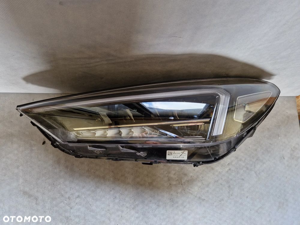Hyundai Tuscon 3 III Lift Lampa Lewa przód Full LED