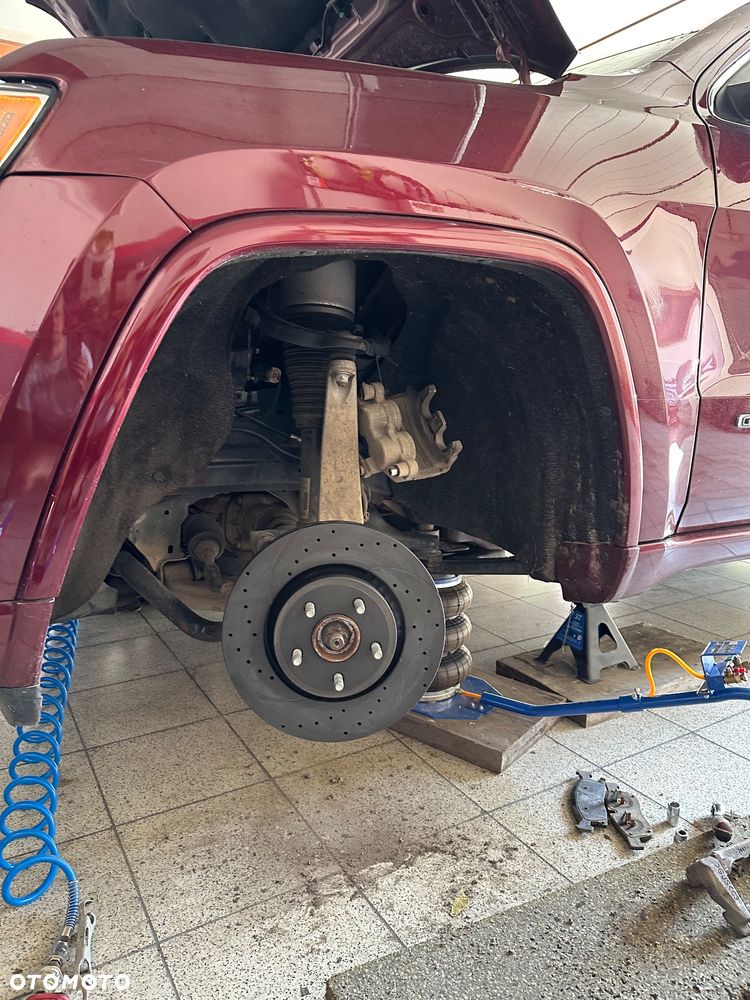 Jeep Grand Cherokee 5.7 V8 HEMI Overland - 27
