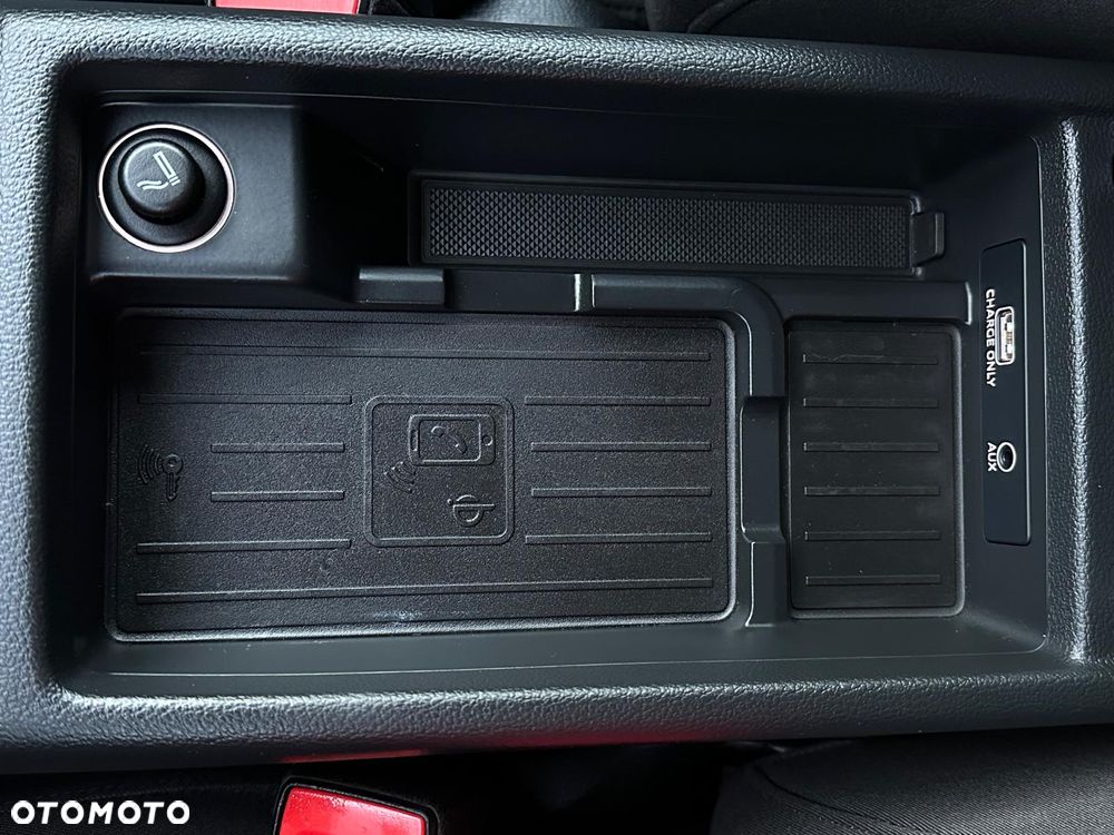 Audi A4 Avant 40 TDI S tronic S line - 16