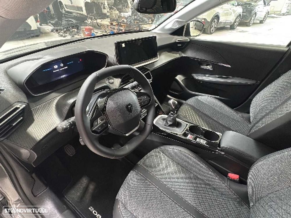 Peugeot 208 1.2 PureTech Allure - 14