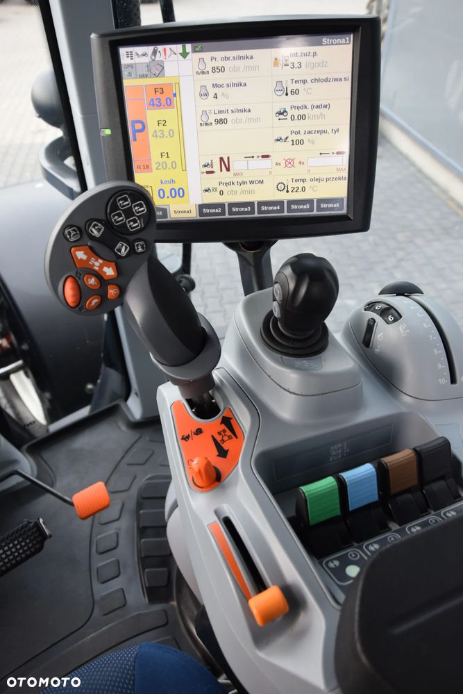 New Holland T7.225 Auto Command - 13