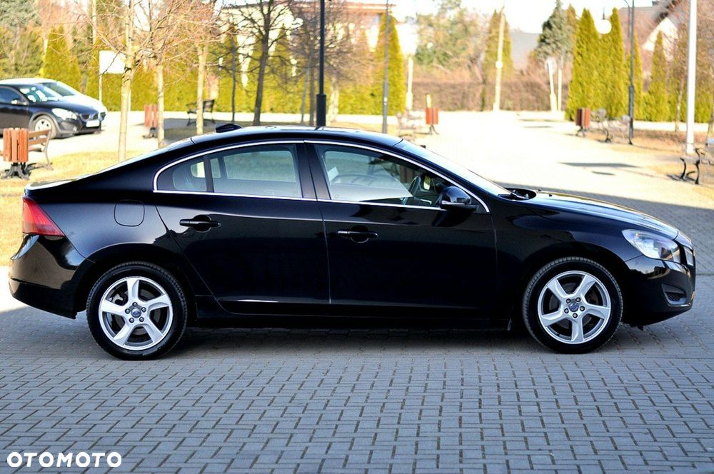 Volvo S60 D3 Geartronic Momentum - 6