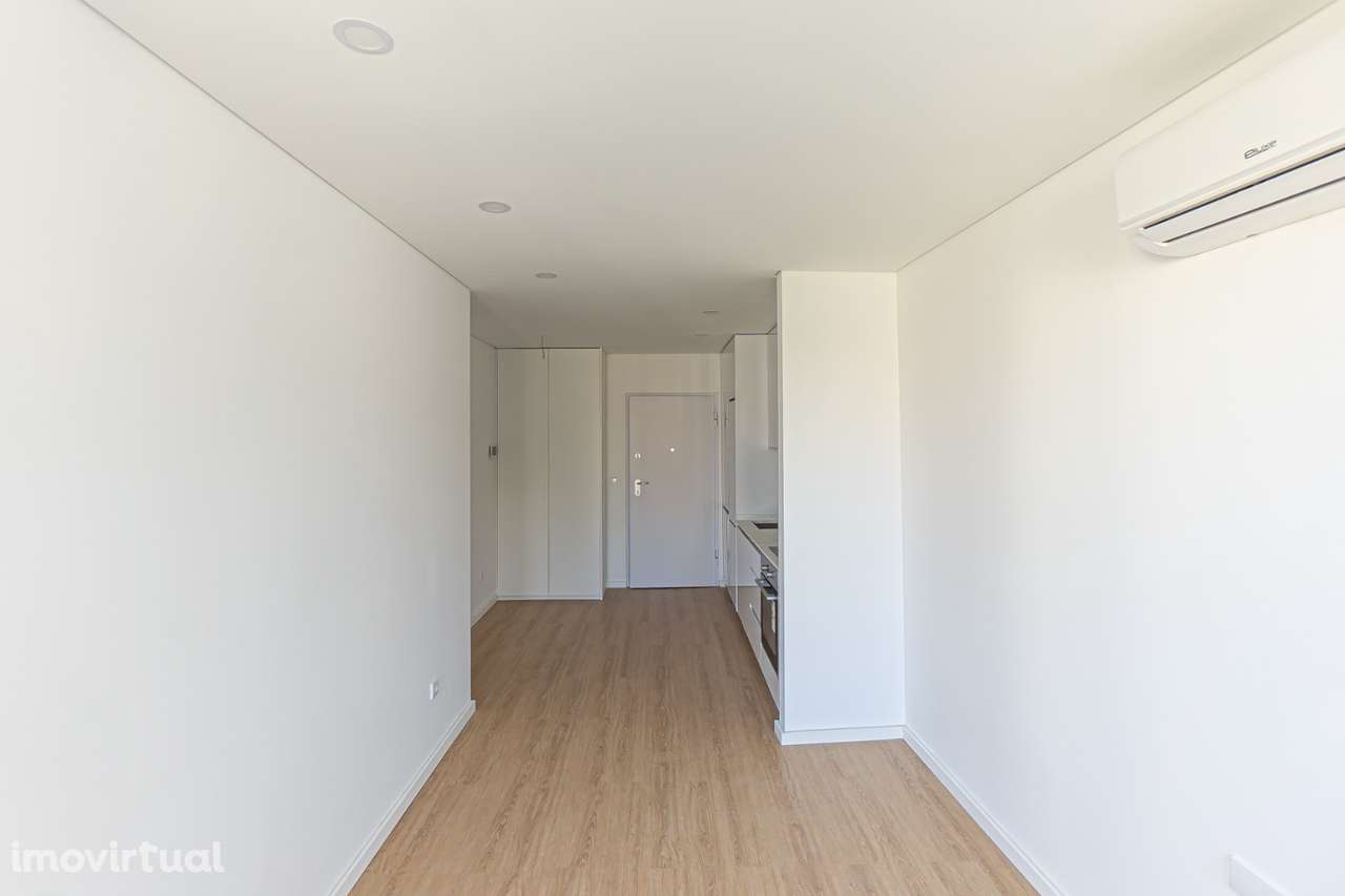 T1 recente no Bonfim , Equipado , 49 m², Excelente Localização - Grande imagem: 5/19