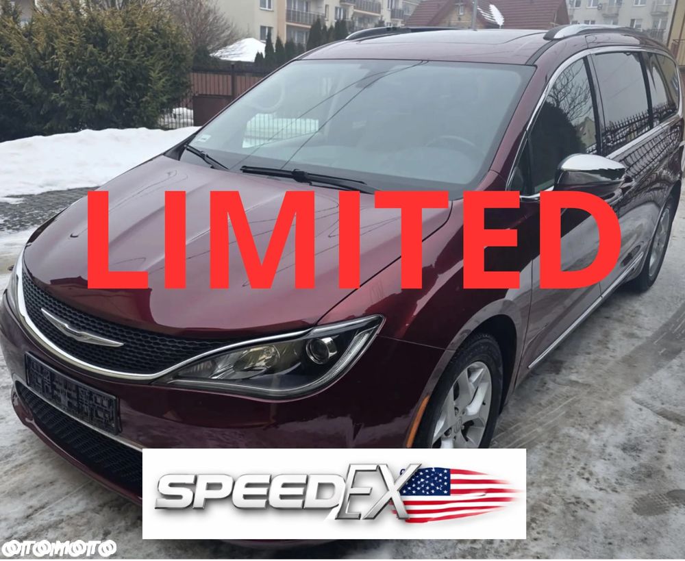 Chrysler Pacifica - 1