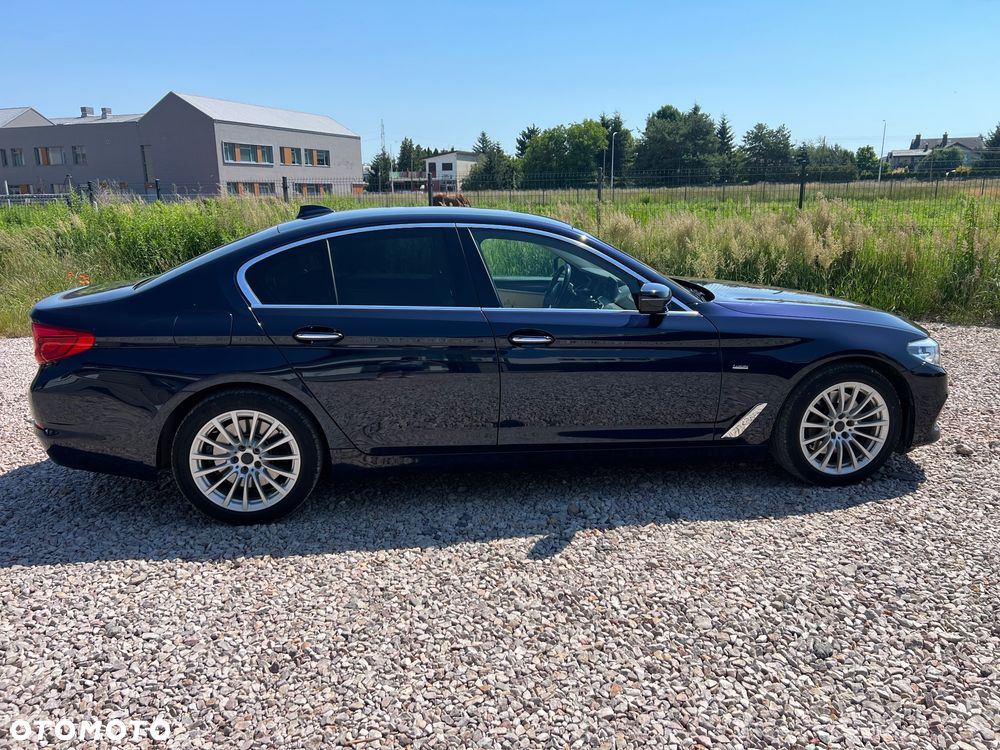 BMW Seria 5 530d Luxury Line - 2