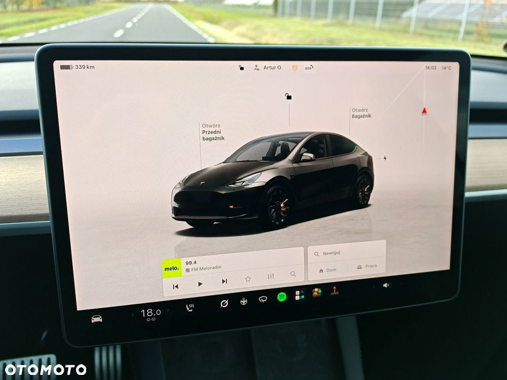 Tesla Model Y Performance Dual Motor AWD - 25