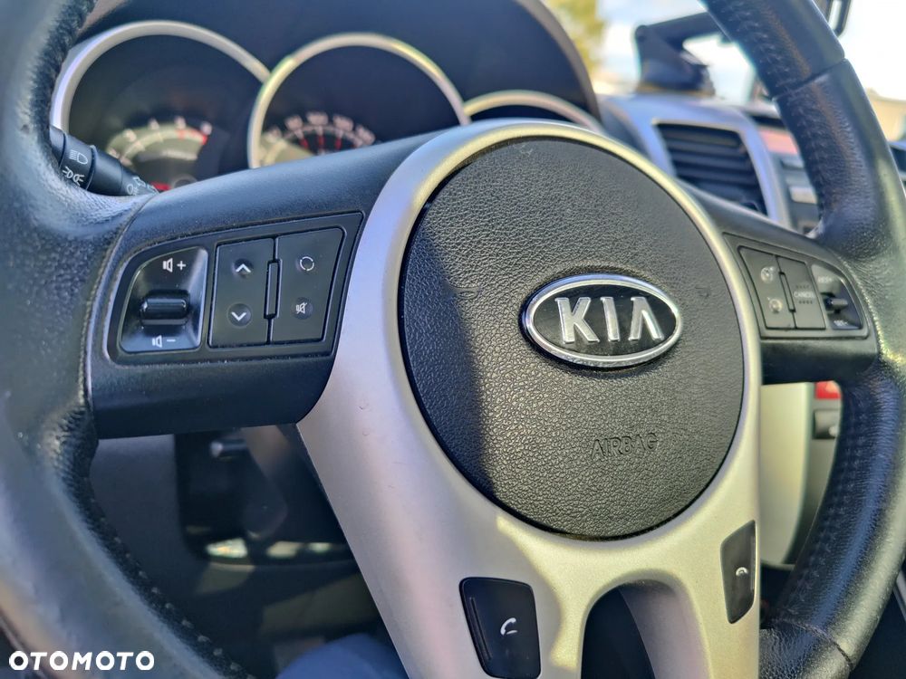 Kia Venga 1.6 CRDi M - 21