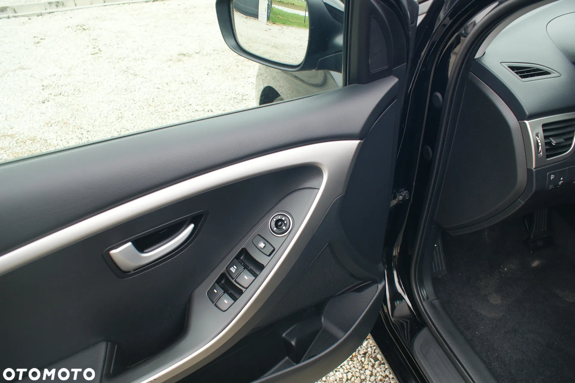 Hyundai i30 i30cw 1.6 Automatik Style - 13