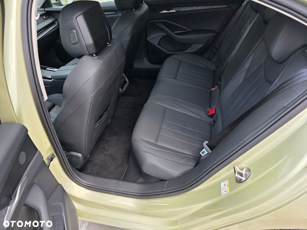 Skoda Superb 2.0 TDI SCR Selection DSG - 19