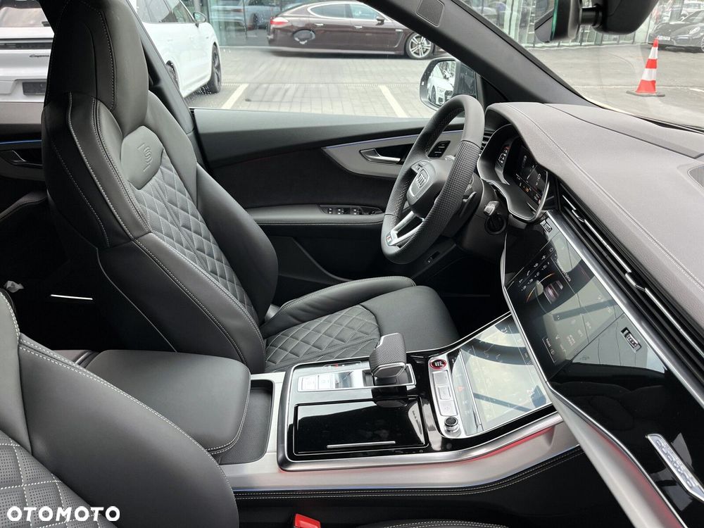 Audi SQ8 - 20