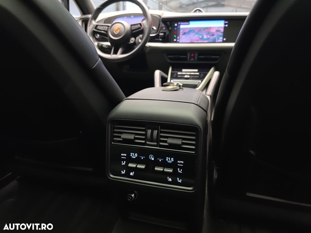 Porsche Cayenne Coupe Black Edition - 24