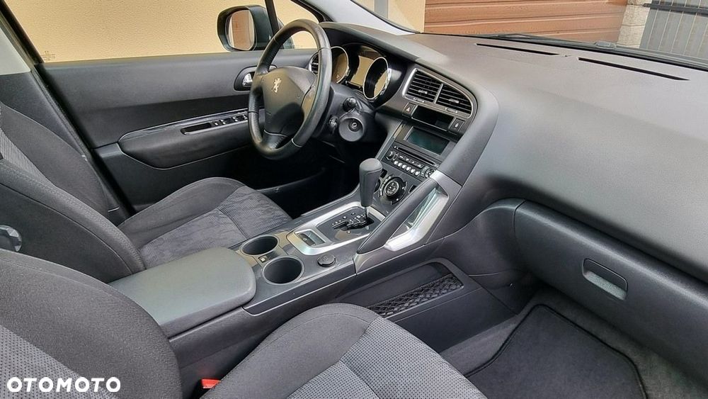 Peugeot 3008 - 13