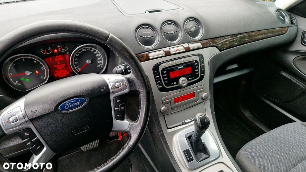 Ford Galaxy 2.0 TDCi Ghia - 10