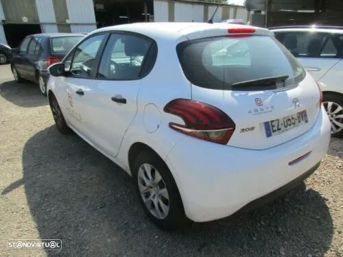 Peugeot 208 de 2015 para peças