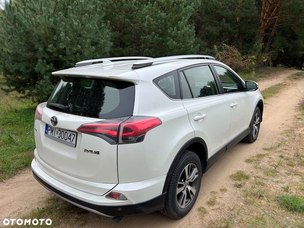 Toyota RAV4 2.0 D-4D 4x2 Start-Stop Comfort - 4