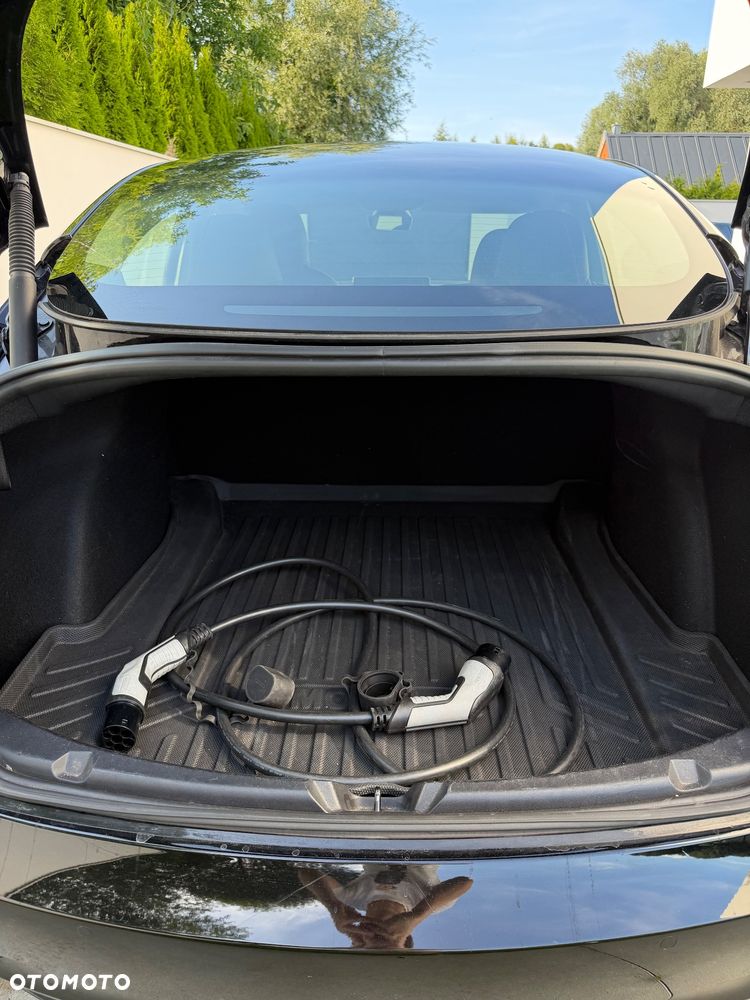 Tesla Model 3 Performance AWD - 16