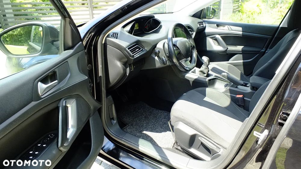 Peugeot 308 1.6 HDi Active - 12