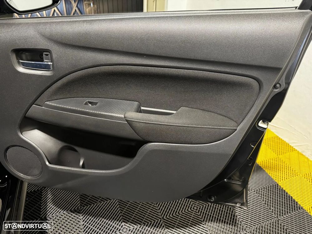 Mitsubishi Space Star 1.2 Intense CVT - 59