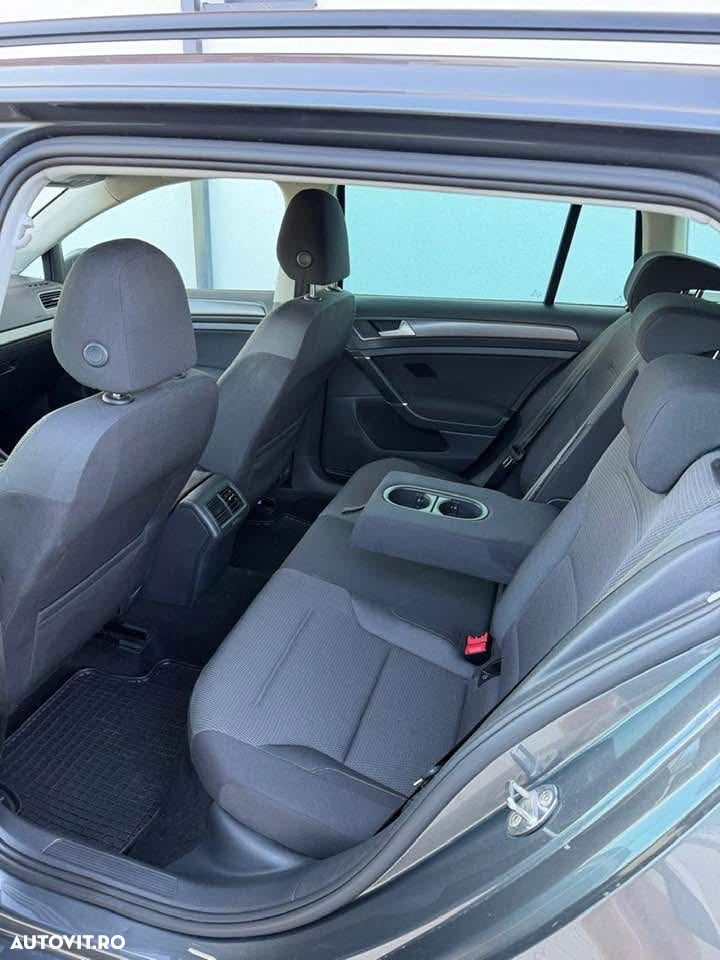 Volkswagen Golf 1.6 TDI DSG Comfortline - 8