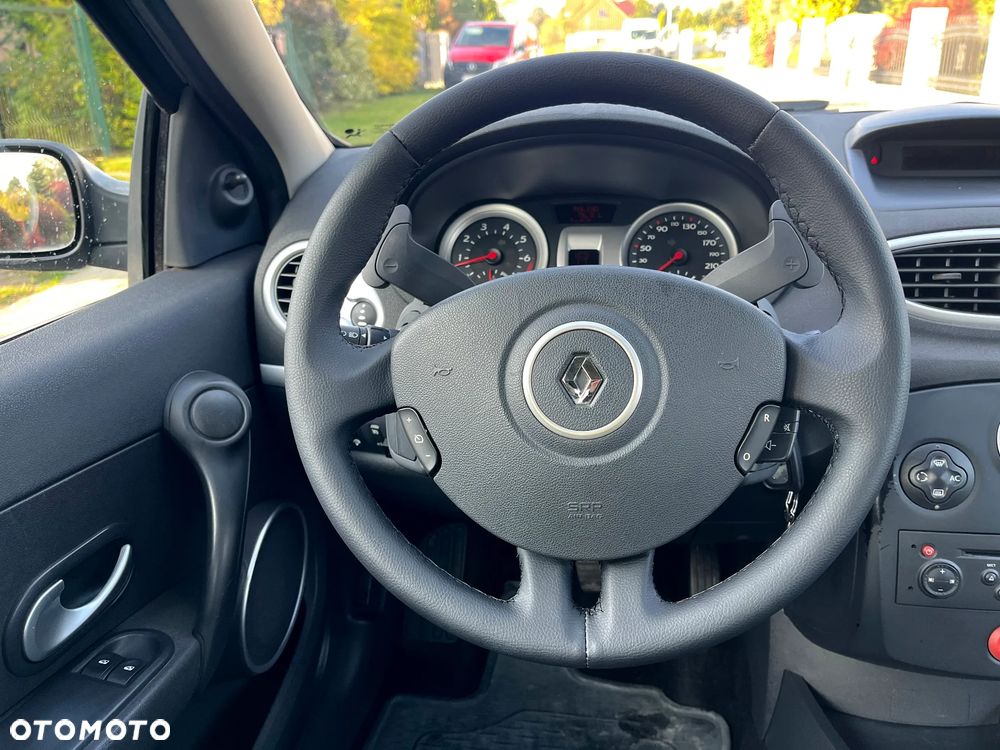 Renault Clio 1.6 16V Dynamique - 20