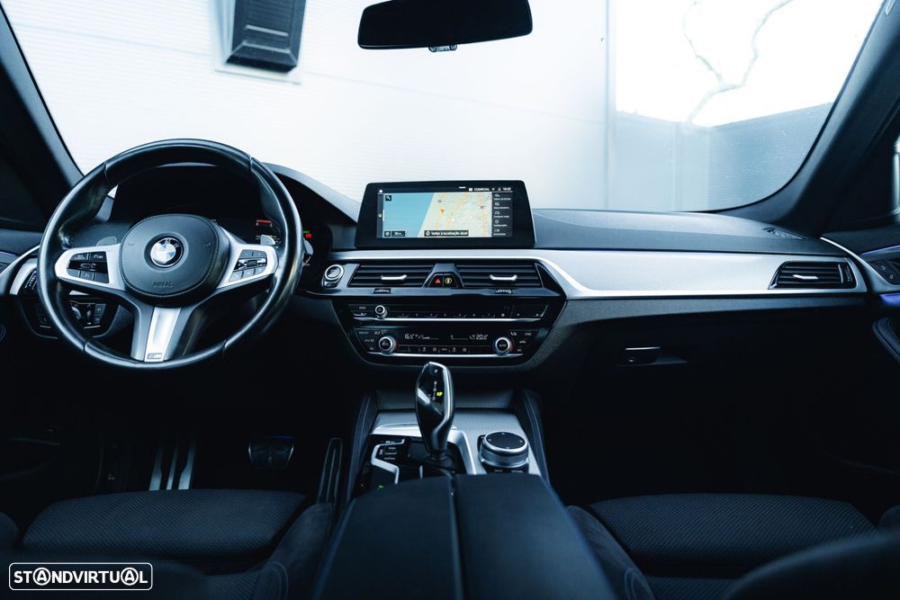 BMW 520 d Pack M Auto - 48