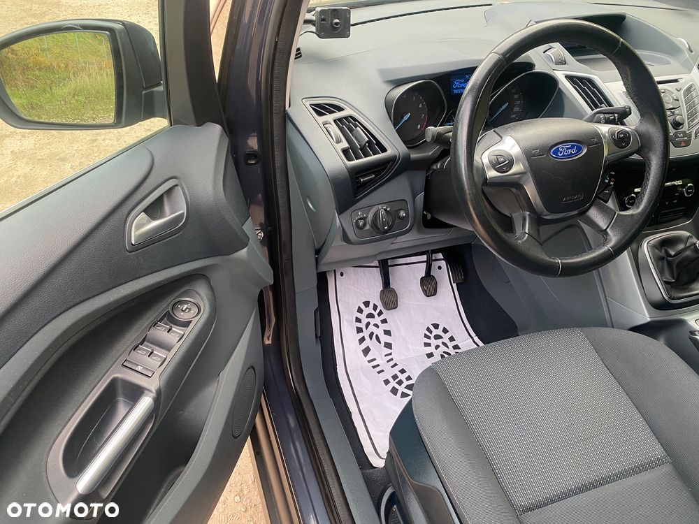 Ford C-MAX - 17