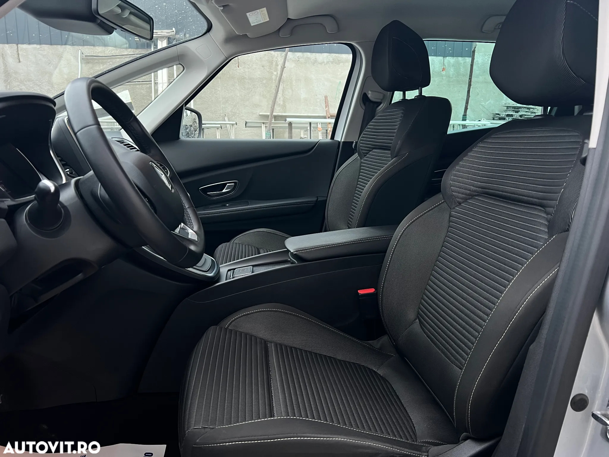 Renault Grand Scenic - 6