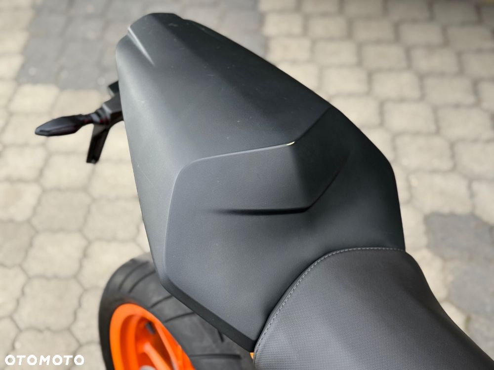 KTM RC 390 - 19
