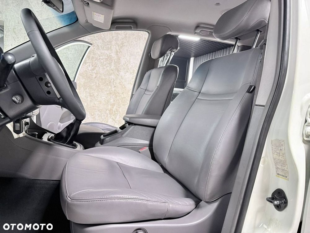 SsangYong/KGM Rodius 2.0 e-XDi200 Sapphire - 19