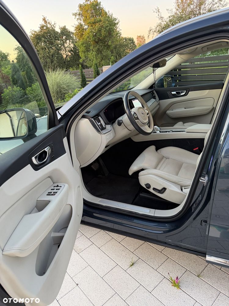Volvo XC 60 B5 B AWD Inscription - 8