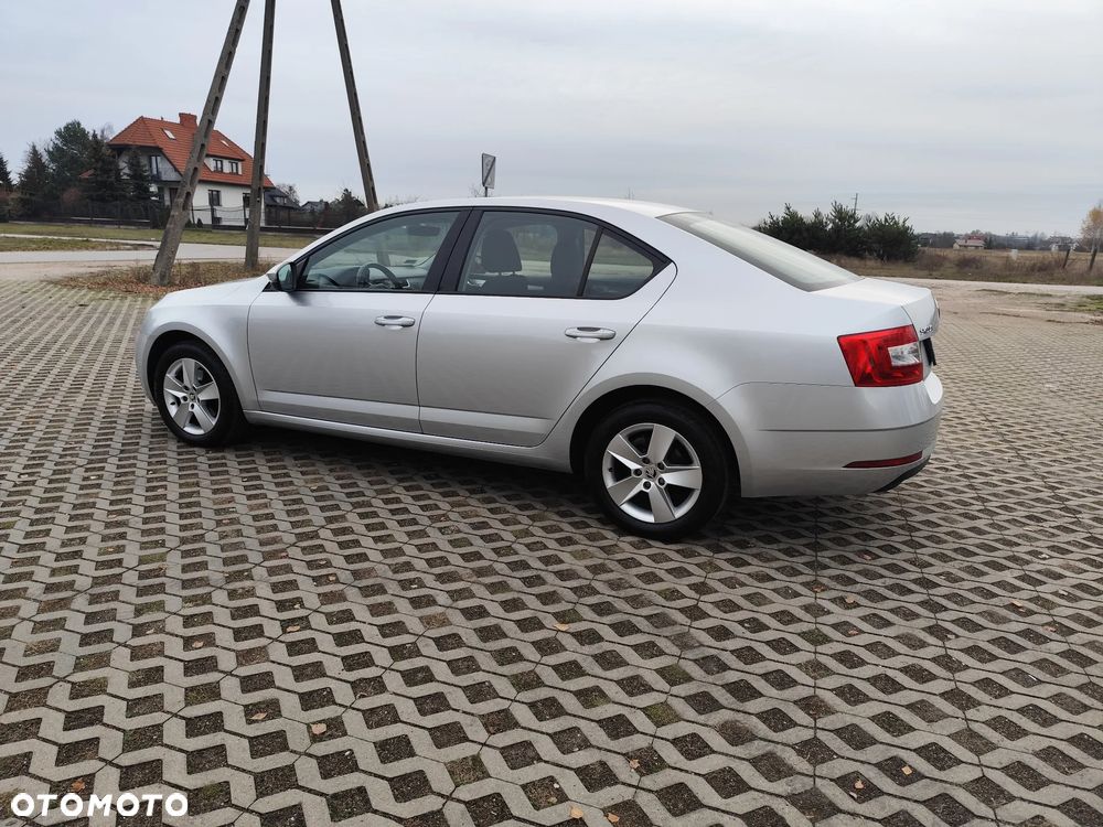 Skoda Octavia 1.4 TSI Ambition - 4