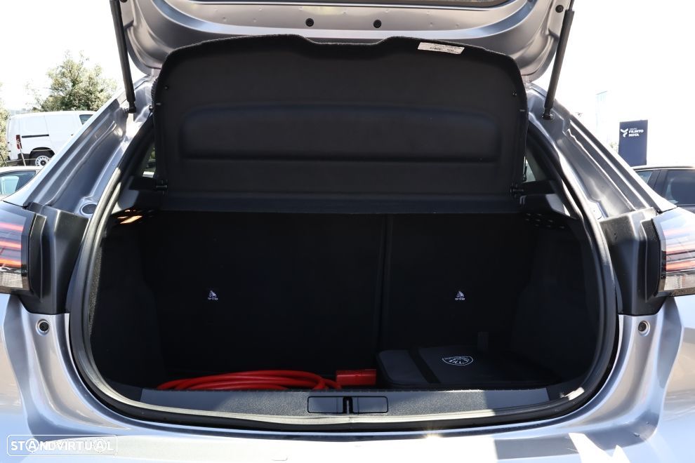 Peugeot e-208 51 kWh Allure - 16