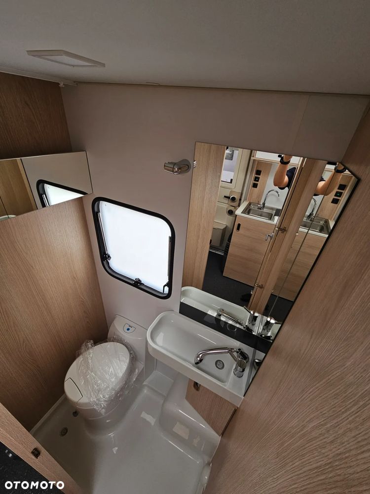 Adria Aviva 492LU - 16